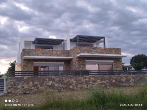 Molineux Luxury Nikiti